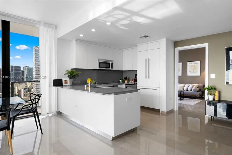 Reach Brickell City Centre #2512 image #24