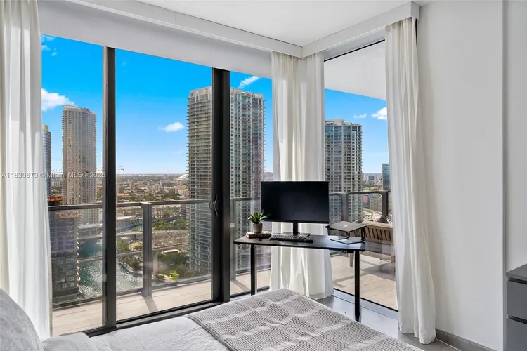 Reach Brickell City Centre #2512 image #27