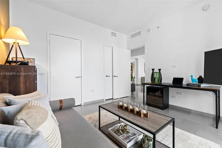 Reach Brickell City Centre #2512 image #38