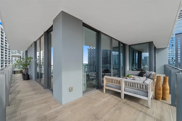 Reach Brickell City Centre #2512 image #46