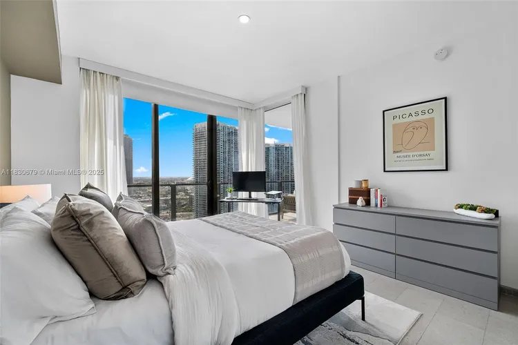 Reach Brickell City Centre #2512 image #8