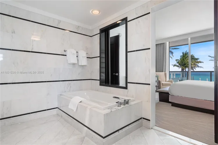 Fontainebleau III Sorrento #623 image #15