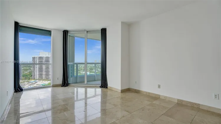 South Tower at the Point #1707 image #20