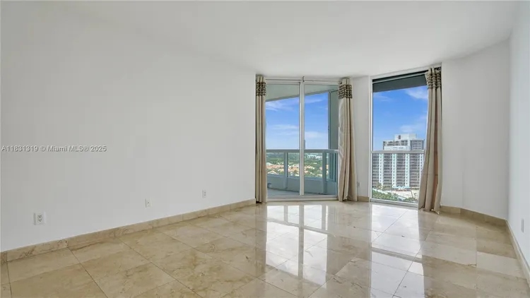 South Tower at the Point #1707 image #24