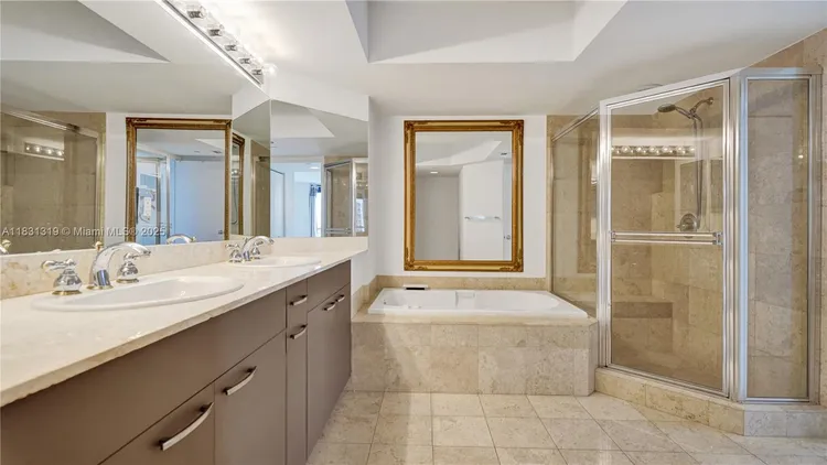 South Tower at the Point #1707 image #29