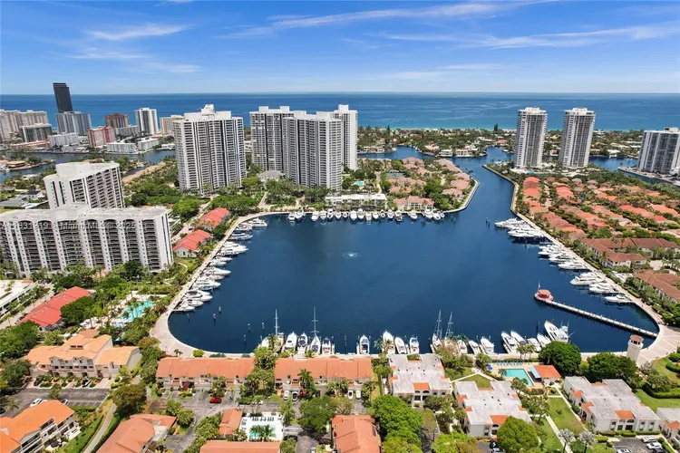 South Tower at the Point #1707 image #35