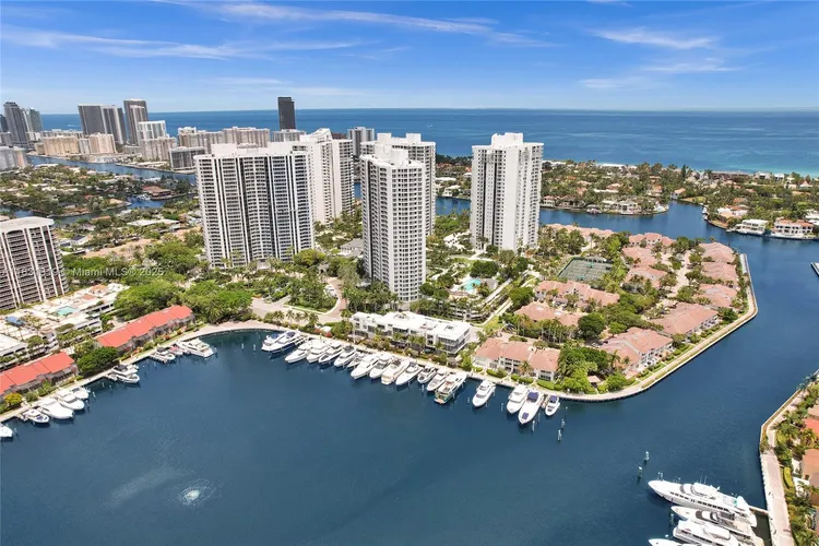 South Tower at the Point #1707 image #37