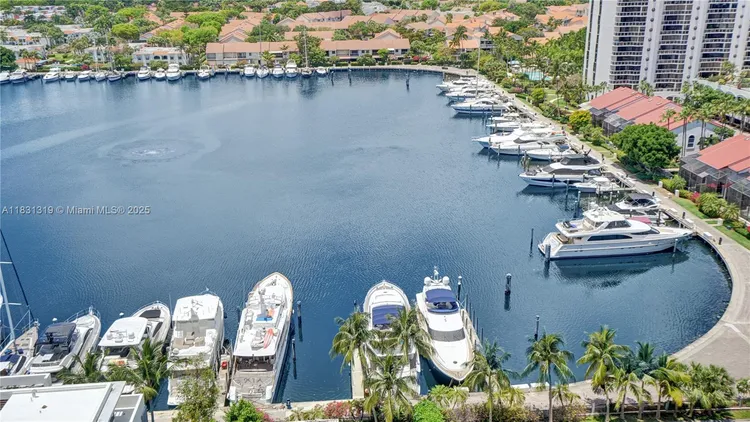 South Tower at the Point #1707 image #40