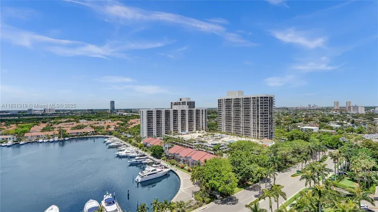 South Tower at the Point #1707 image #41