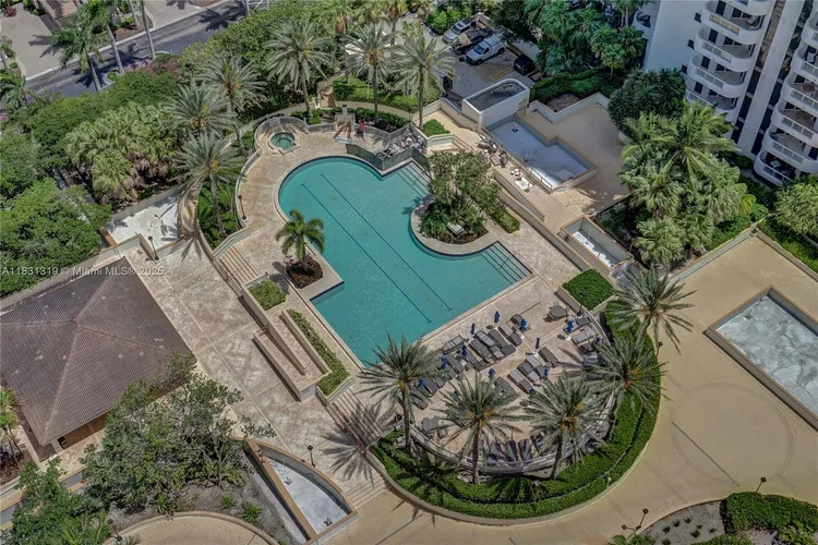 South Tower at the Point #1707 image #45