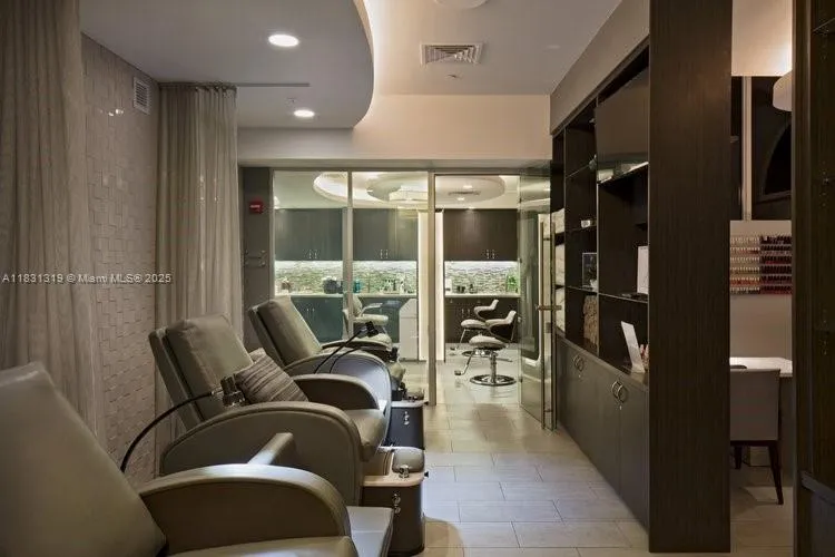 South Tower at the Point #1707 image #57