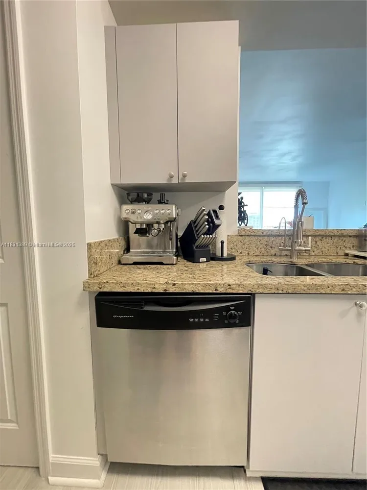 Nevis Condo #603 image #13