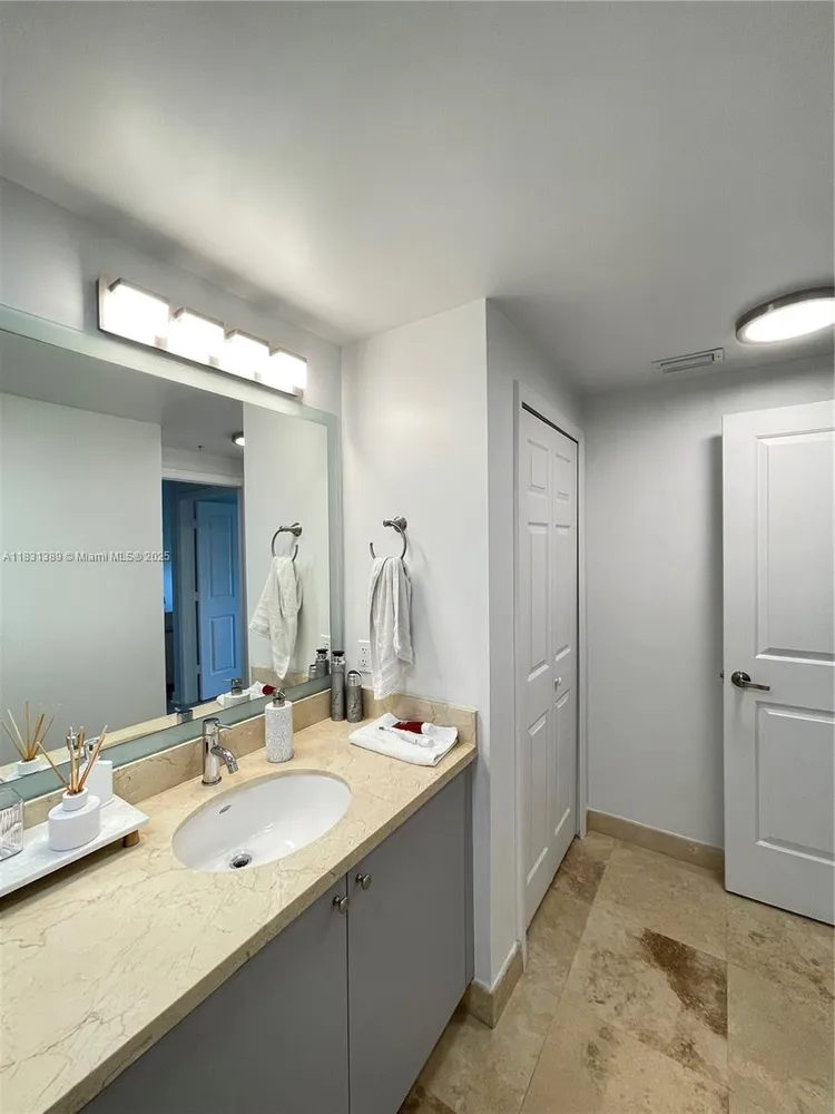 Nevis Condo #603 image #25