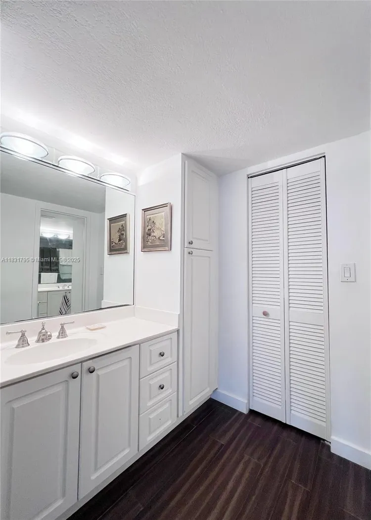 Bayshore Place #PH4B image #8