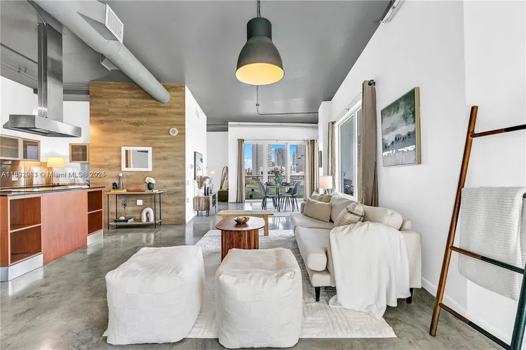 Neo Lofts #803 image #18