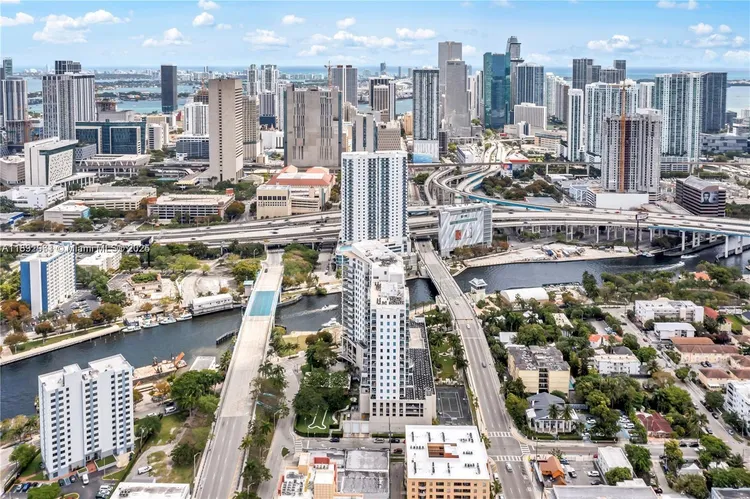 Neo Lofts #803 image #46