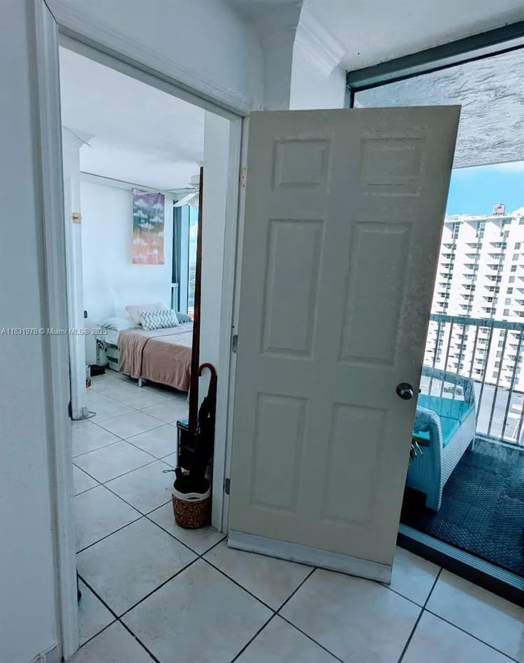 Mirasol Ocean Towers #1505 image #13