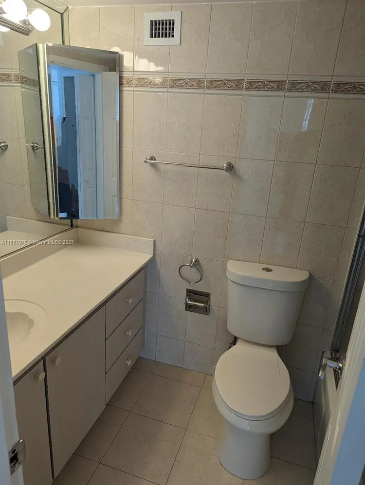 Mirasol Ocean Towers #1505 image #9