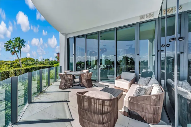 One Park Grove #4A image #21