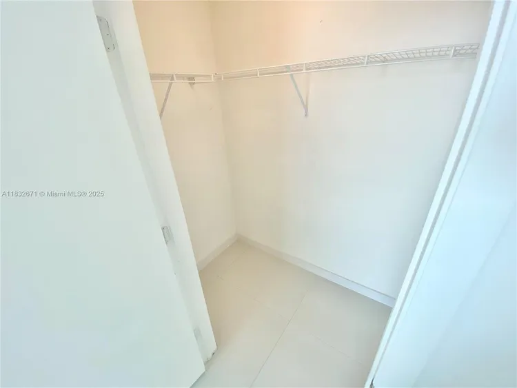 Vizcayne South Tower #1401 image #23