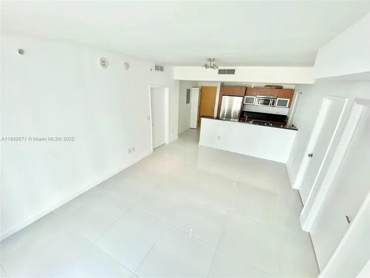 Vizcayne South Tower #1401 image #9