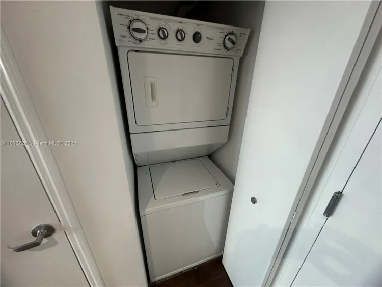 Infinity at Brickell #1919 image #9