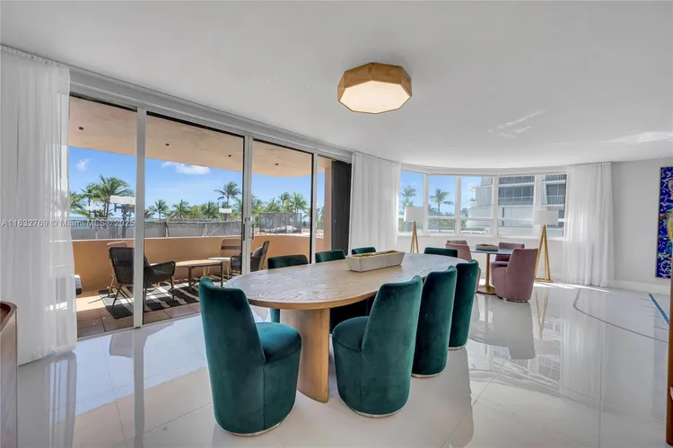 The Tiffany #102 image #15