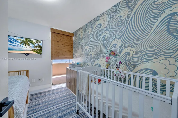 The Tiffany #102 image #27