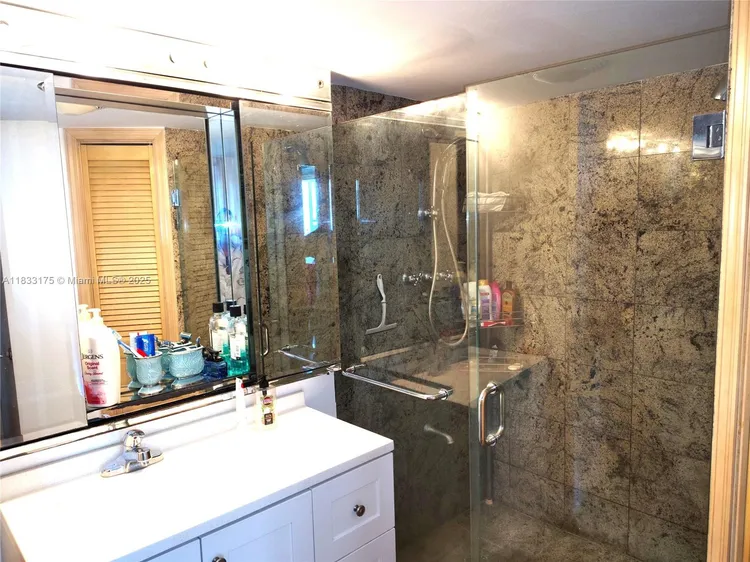 Burleigh House #1836 image #14