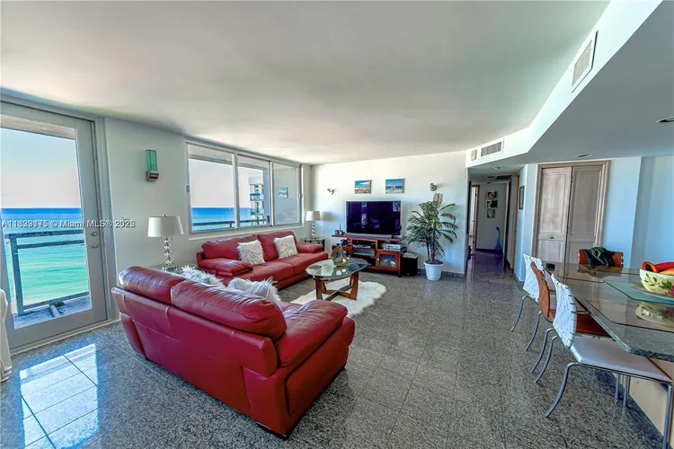 Burleigh House #1836 image #8