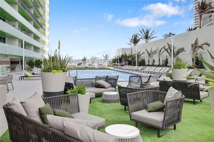 Bay Parc #12G image #60