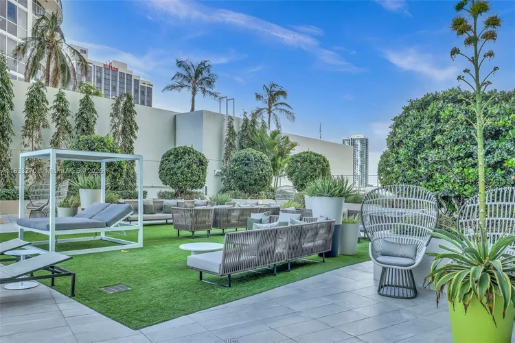 Bay Parc #12G image #62