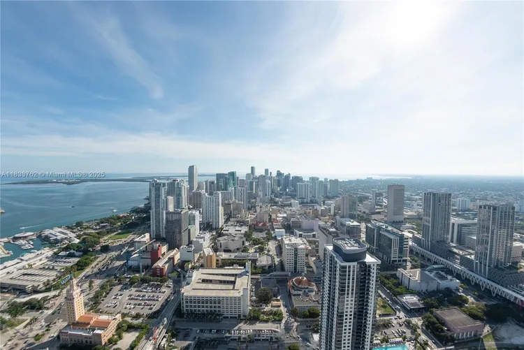 Paramount Miami Worldcenter #2211 image #51