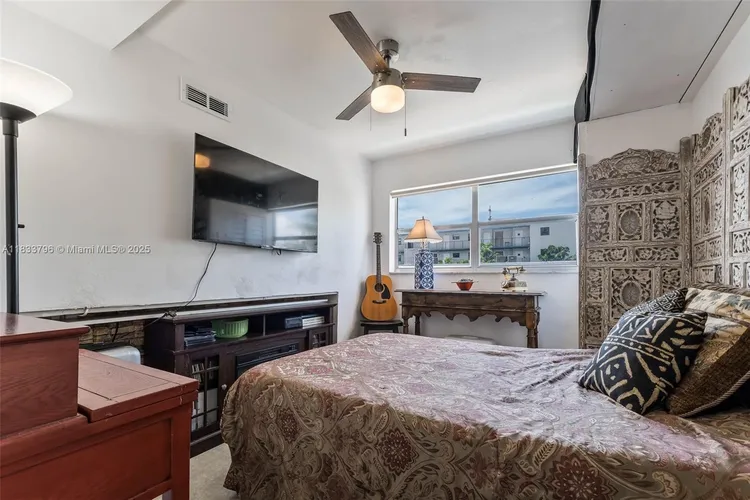 Bayshore Terrace #304 image #15