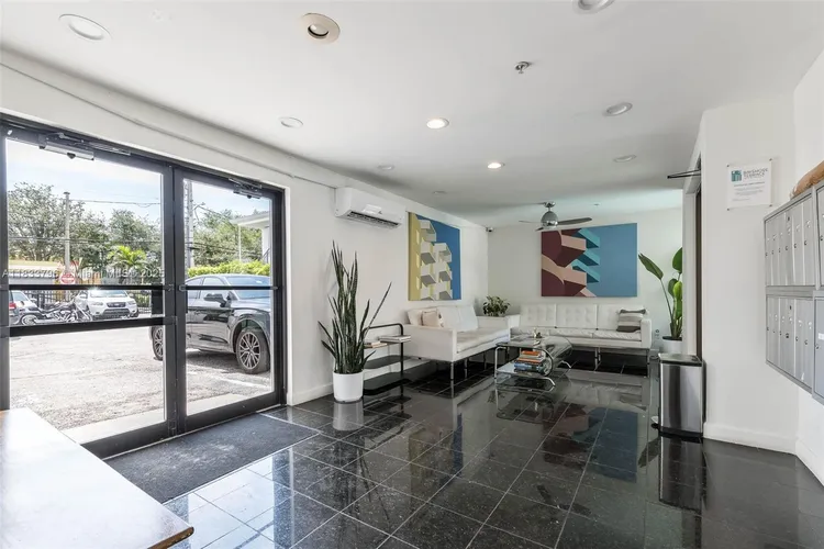 Bayshore Terrace #304 image #19