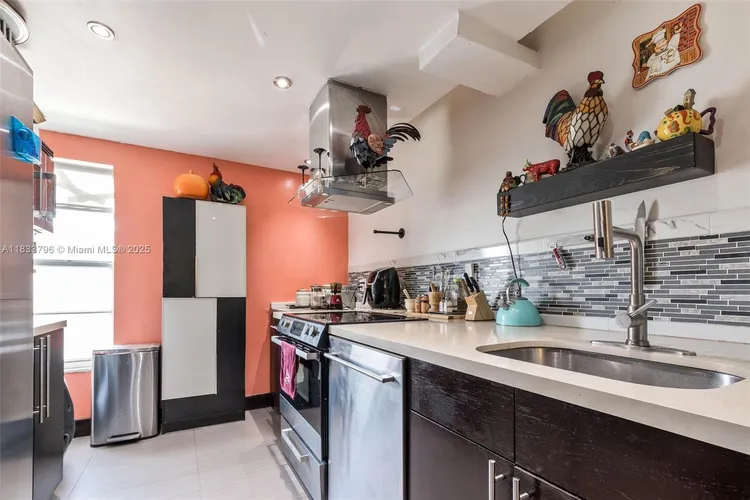 Bayshore Terrace #304 image #9