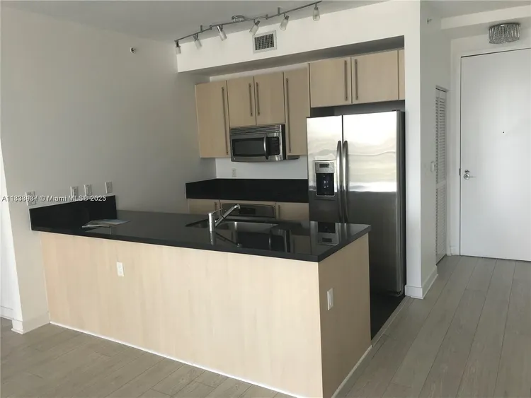 Axis #2618-N image #8