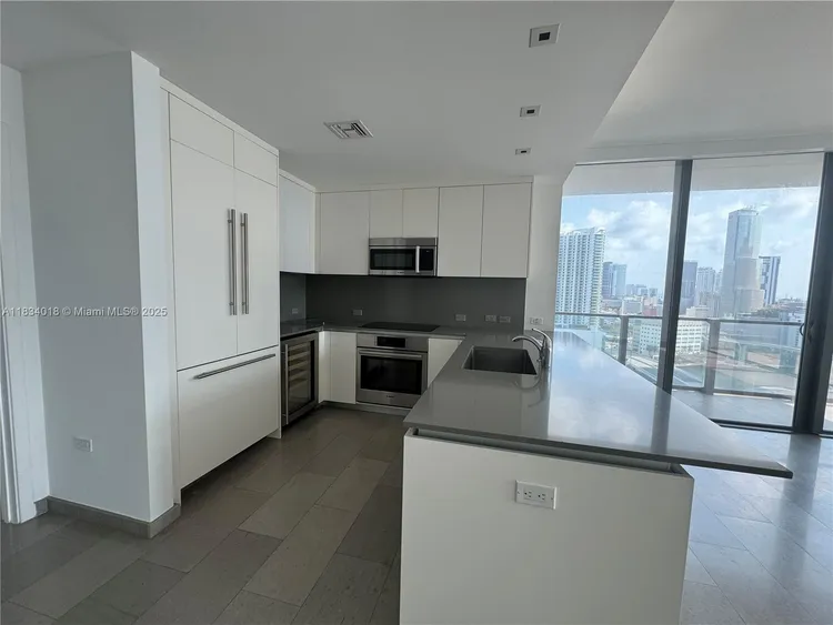 Rise Brickell City Centre #1711 image #17