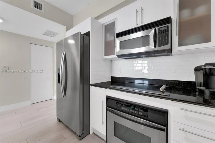 One Miami #2816 image #6