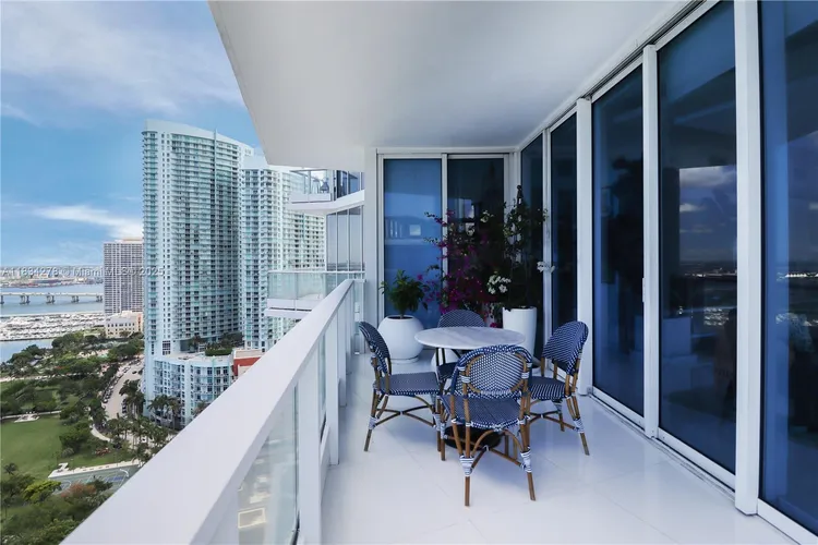 Paramount Bay #2801 image #22