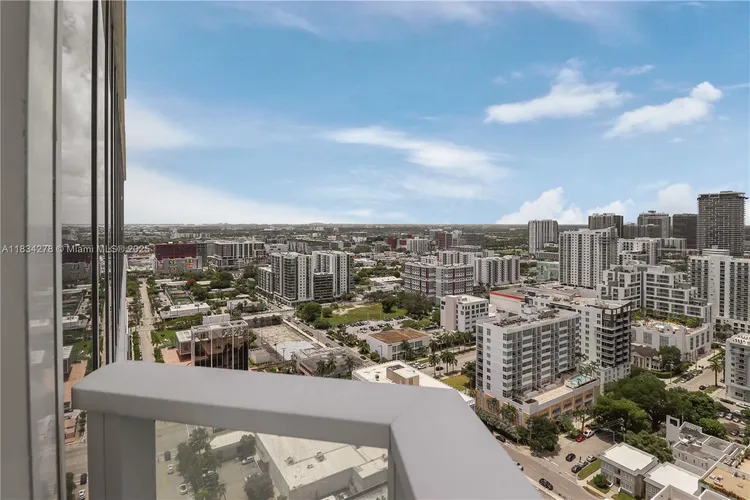 Paramount Bay #2801 image #23