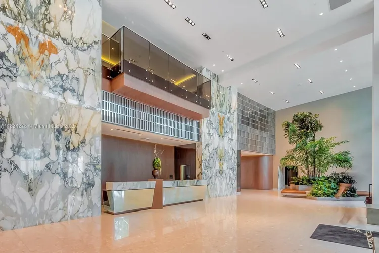 Paramount Bay #2801 image #27