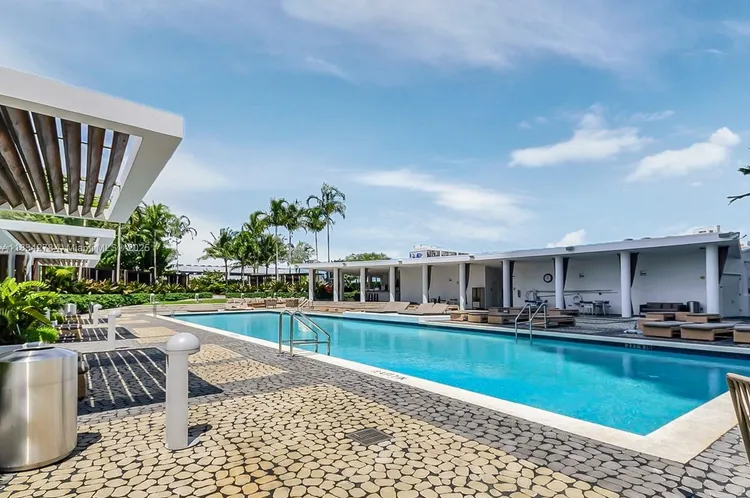 Paramount Bay #2801 image #29