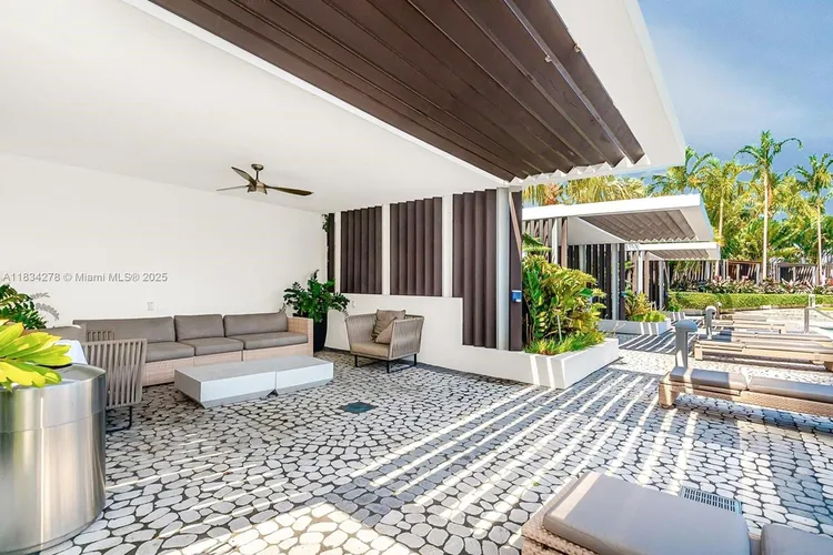 Paramount Bay #2801 image #31