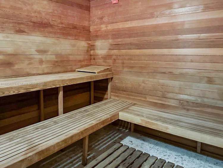 Paramount Bay #2801 image #34