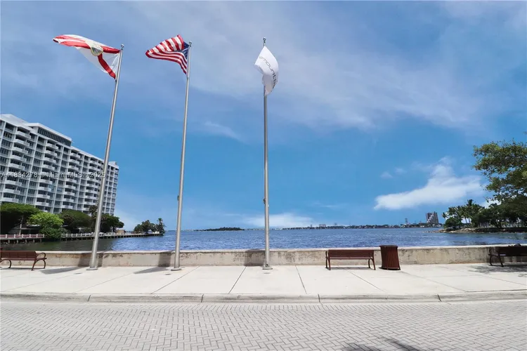 Paramount Bay #2801 image #38