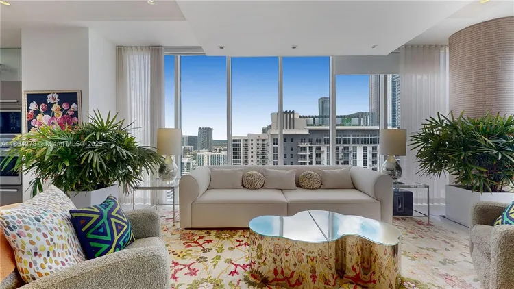 Paramount Bay #2801 image #9