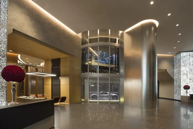 Porsche Design Tower #2801 image #26