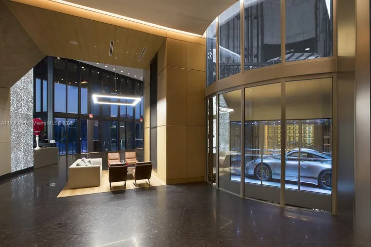 Porsche Design Tower #2801 image #27