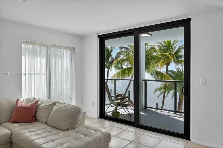 1600 South Bayshore Lane #3A image #10